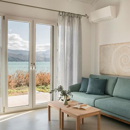 Apollonides Seafront Villa1 Aoede 릭수리 외부 사진