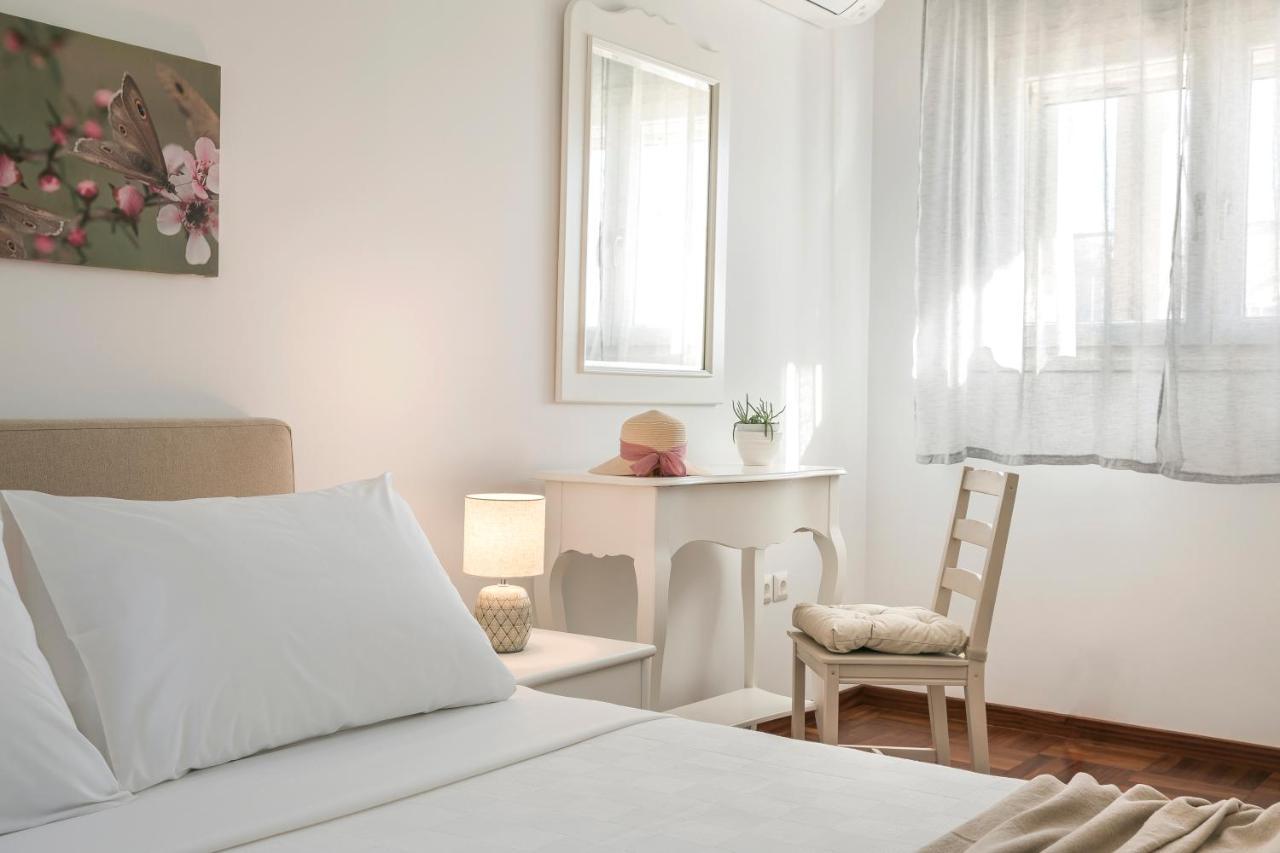 Apollonides Seafront Villa1 Aoede 릭수리 외부 사진