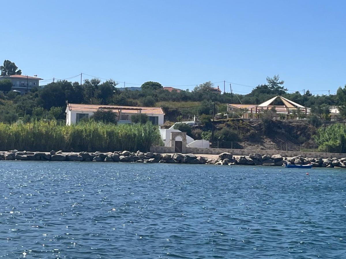 Apollonides Seafront Villa1 Aoede 릭수리 외부 사진