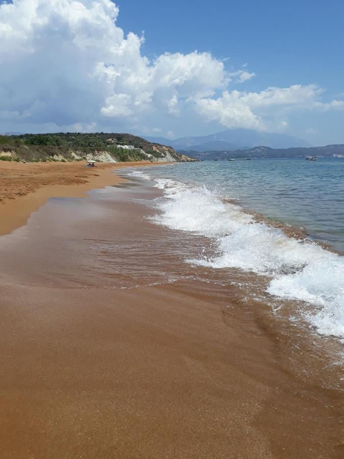 Apollonides Seafront Villa1 Aoede 릭수리 외부 사진