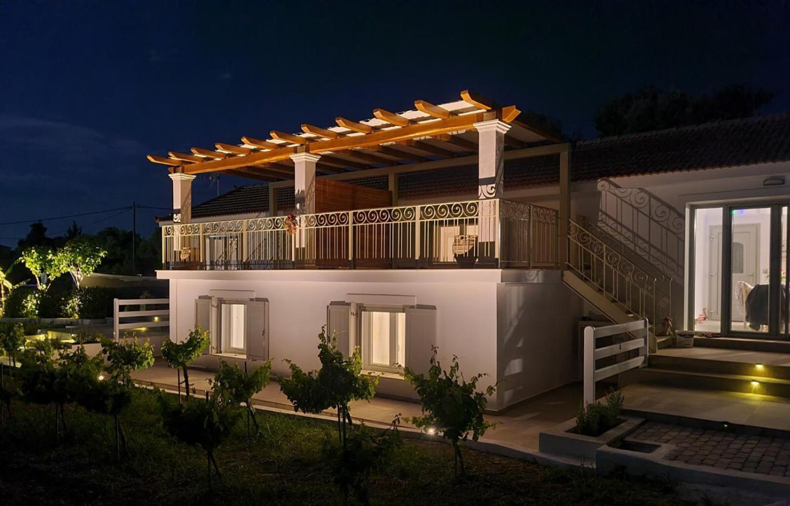 Apollonides Seafront Villa1 Aoede 릭수리 외부 사진